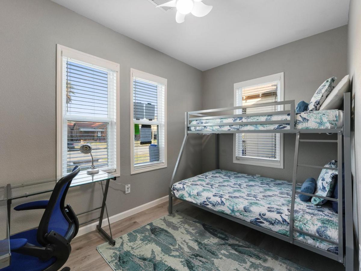 Galveston Escapes - Walk To Beach And Restaurants Екстер'єр фото